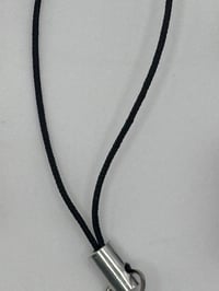 Image 4 of Charm lettre de l’alphabet – Résine colorée | Kyashi Waii