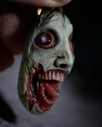 Image 3 of The Screamer pendant, ooak