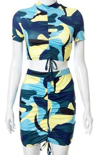 Image 3 of Lisa 2 Piece Set