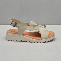 Image 1 of DJANGO & JULIETTE MALIKA ALMOND