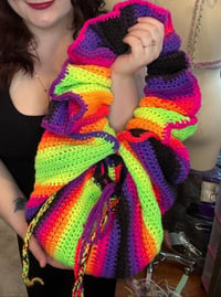 Image 3 of Crochet neon scrunch bag 