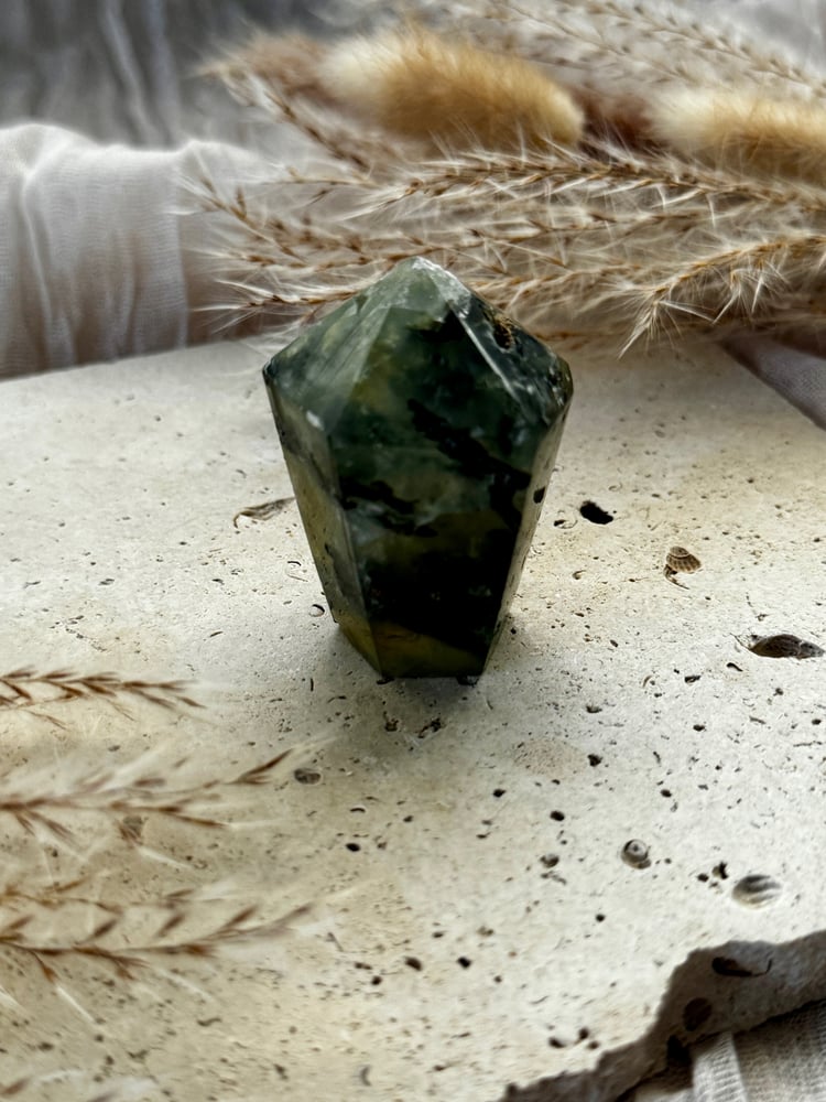 Image of Prehnite Cupcake Tower 