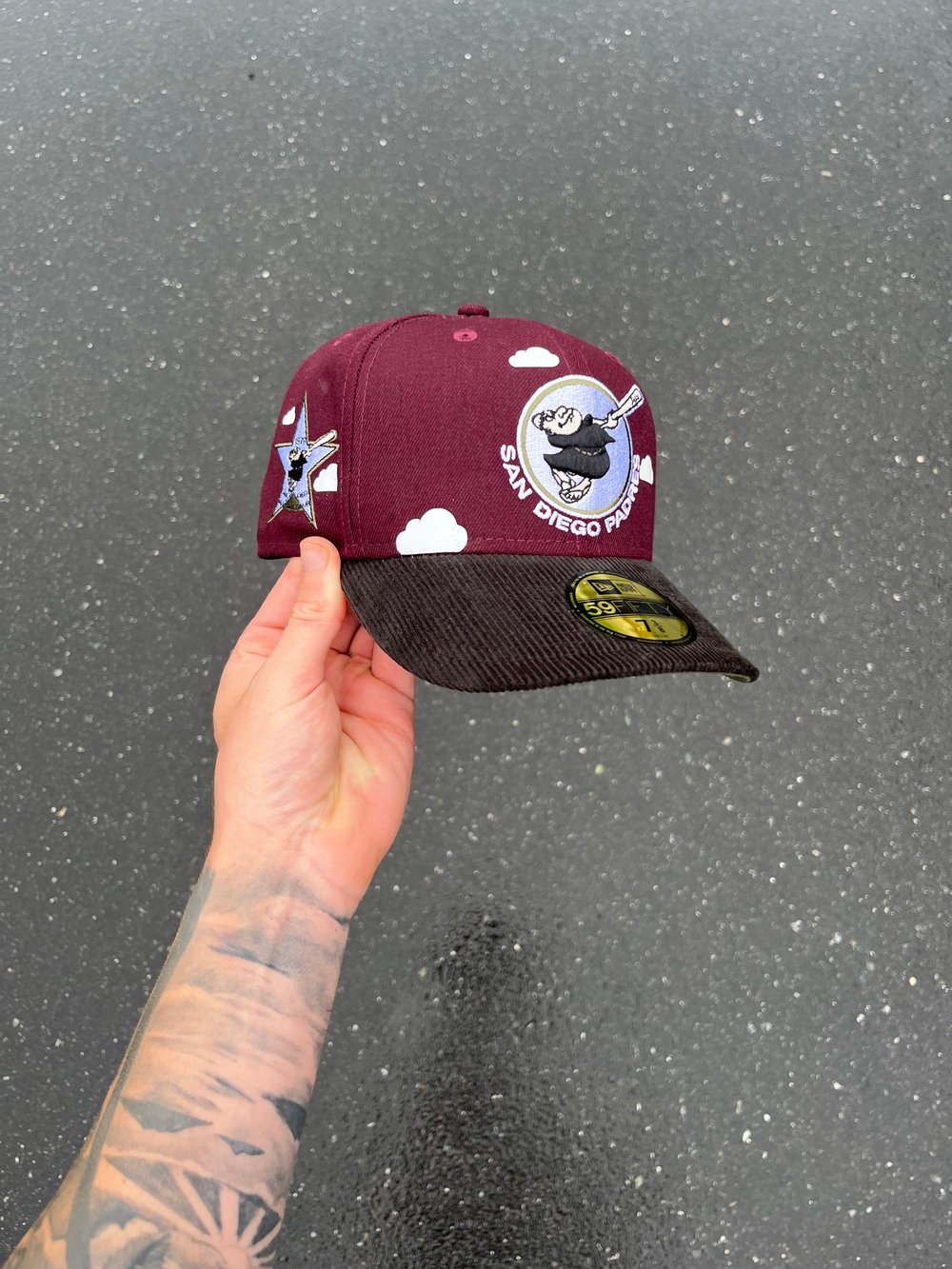 Image of  CORDUROY BRIM BURGUNDY SAN DIEGO PADRES CUSTOM FITTED CAP