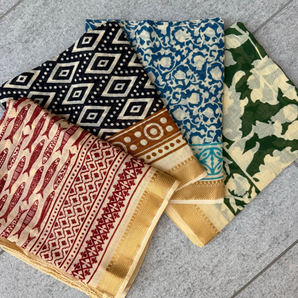 Image of PAREO COTONE STAMPATO GOLD