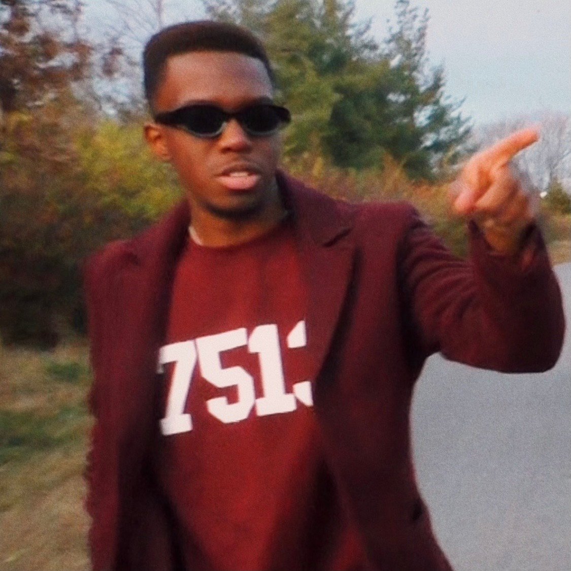 Red “7513” Champion Crewneck | LUVZAAMWÉ