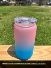 Image 9 of 16oz Ombré Plastic Can 