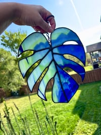 Image 3 of Stained-Glass Monstera Leaf Suncatcher - Blue & Green Tropical Window Hanging Art Decor