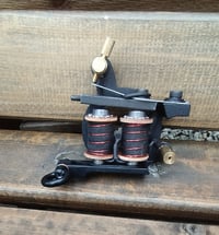 Image 9 of 7& half layer 32mm coils White Liner & Black Packer tattoo machines 