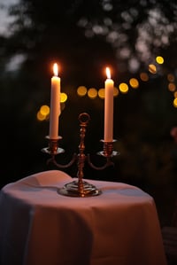 Image 3 of Kerzenständer, zweiflammig, Messing, mit Haltering, klein