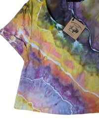 Image 4 of ♻️ UPCYCLED M Woven Top in Muted Euphoria Geode Ice Dye