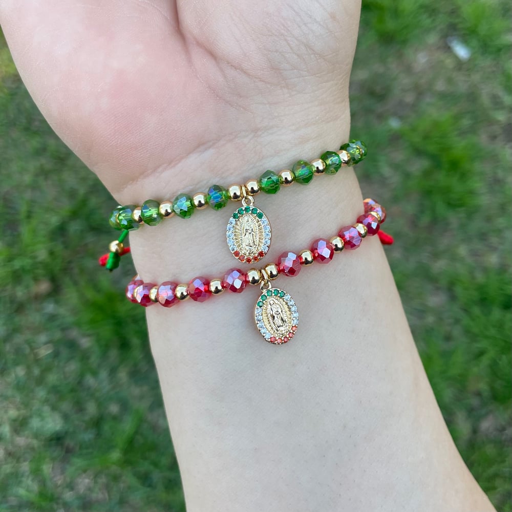 Virgencita bead bracelet