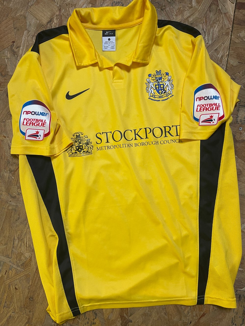 Match Worn 2010/11 Nike Away Shirt