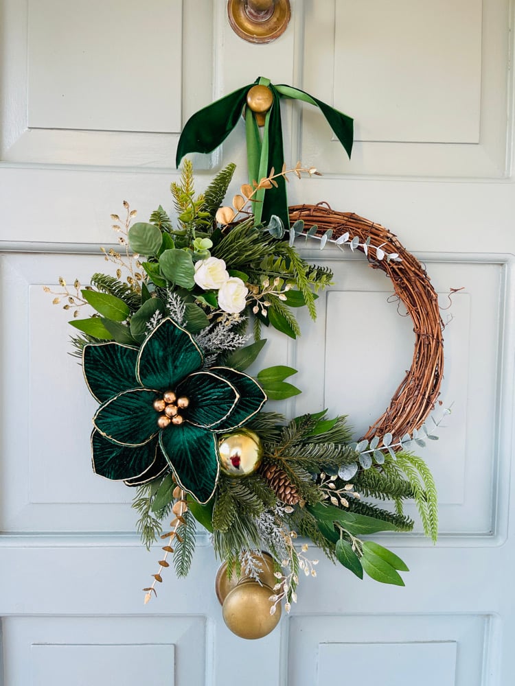 Image of 35cm Green Poinsettia 