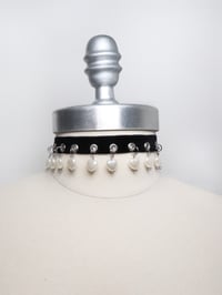 Image 2 of Velvet choker with eyelets and heart-shaped beads