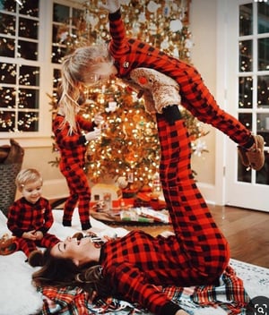 Image of In-home Holiday photo shoot - I come to you!