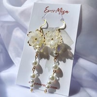 Image 4 of lily earrings
