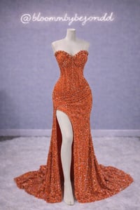 Image 2 of Threshes Prom Dress