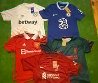 Club mens size M jerseys 