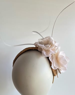 Image of Natural straw bandeau w silk flowers