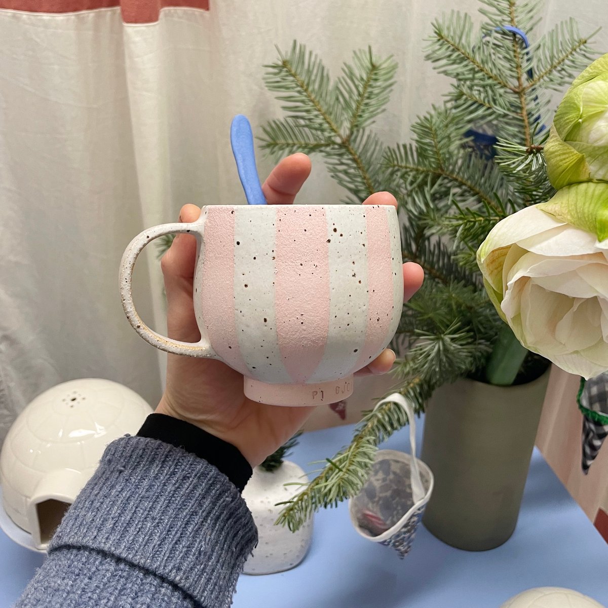 Image of PREORDER // Circus cup with handle - light pink