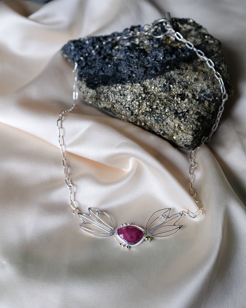 Image of Openwork Necklace with Sapphire