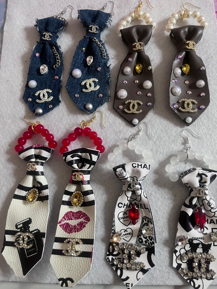 Image of Tie Earrings 
