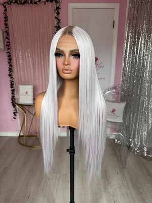 Image of Lilac straight kuxury( ready to ship) 