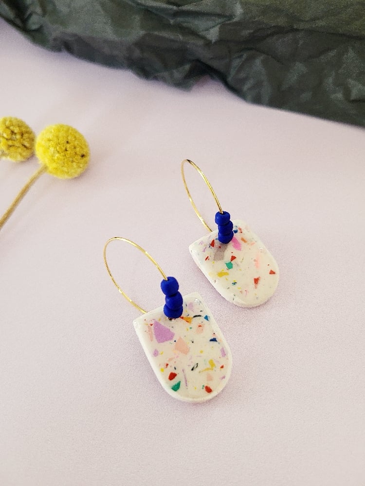 Image of Boucle d'oreilles arche funfetti bleu