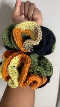 Scrunchies / Hair Ties