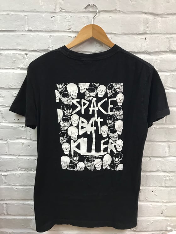 Image of STENCIL SKULLZ TEE