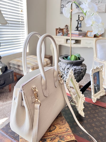 Image of Winter white lady bag