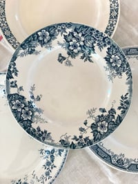 Image 7 of Assiettes dépareillées Terre de fer - début XXe