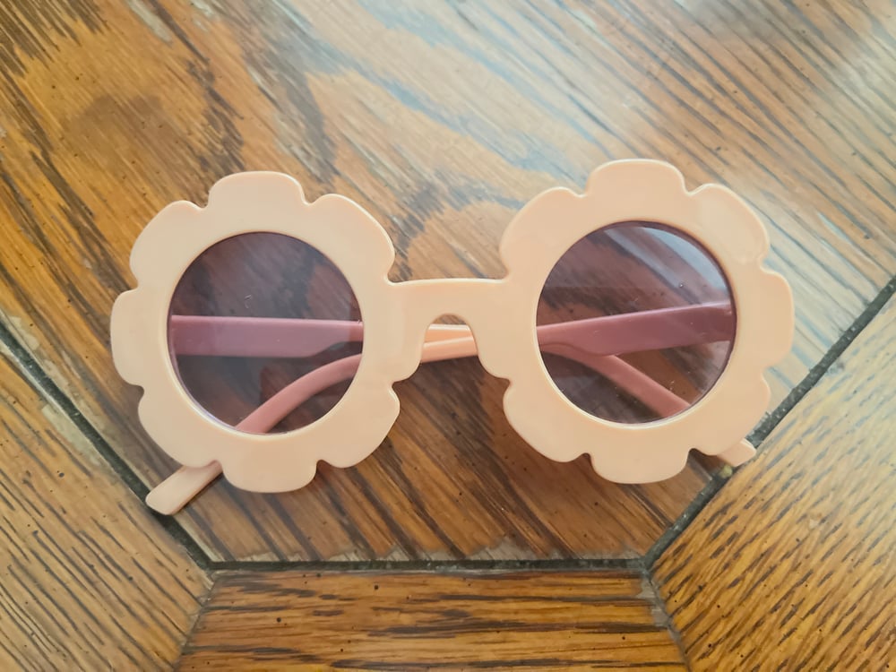 Image of  Sunglasses - Heart / flower 