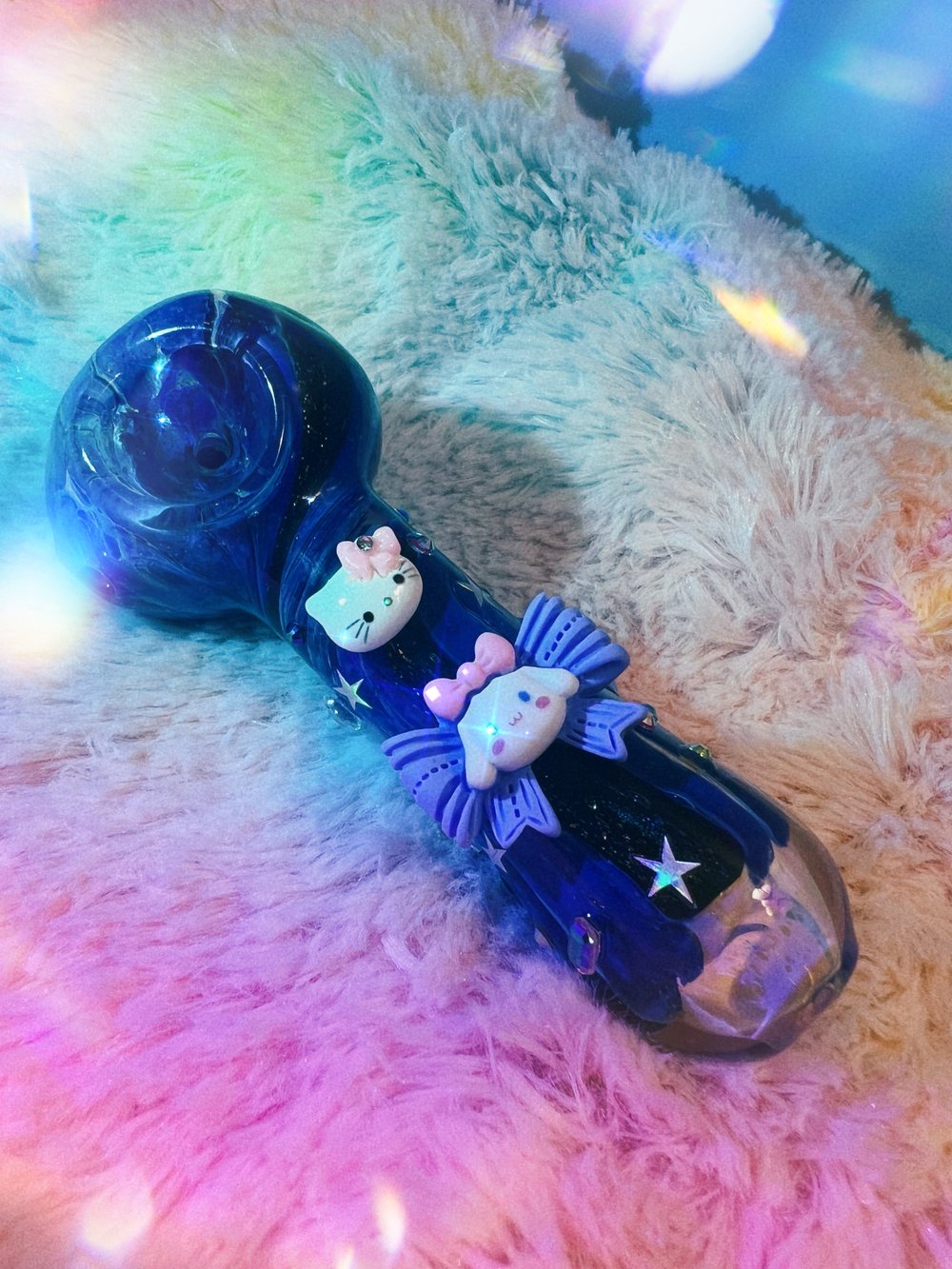 Hello Kitty’s celestial charm 🌈 Craft pipe