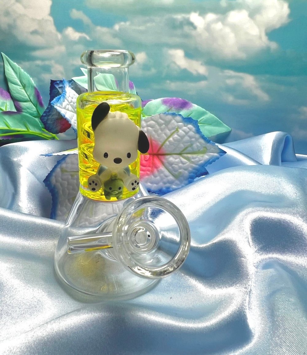 Pochacco neon freeze 🥶 bong