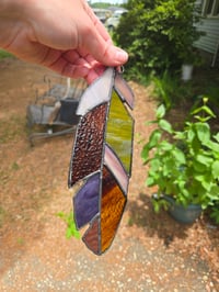 Image 2 of Stained glass feather 02
