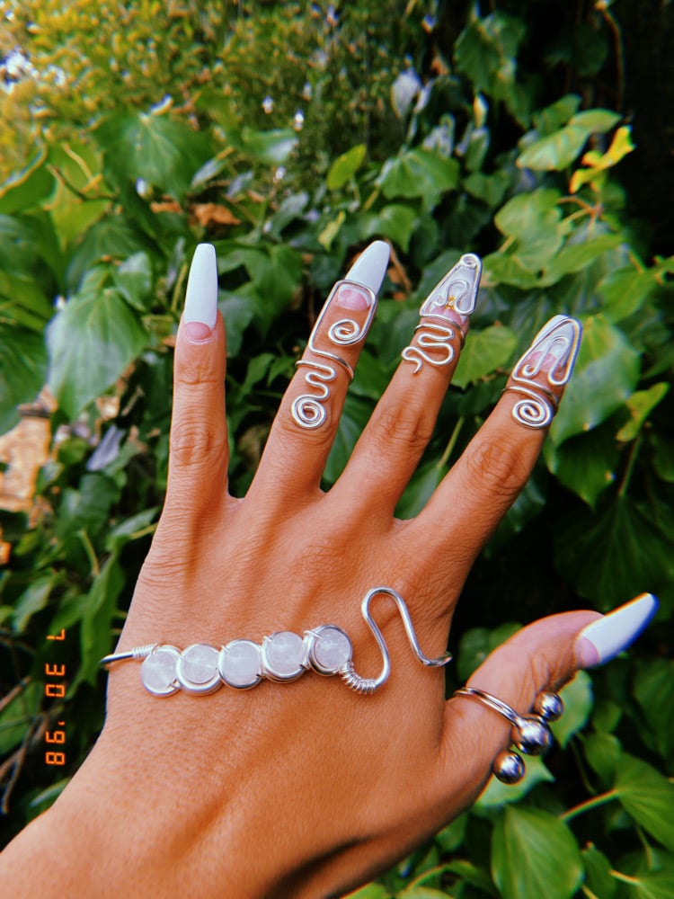 Image of Silver Stone Palm Cuff
