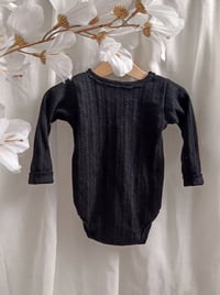 Image 3 of Photoshooting | 12-18 months boys bodysuit Asher | black 