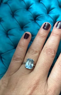 Image 1 of Superbe bague en argent massif poinçonné, pierre naturelle couleur bleue ciel, vintage