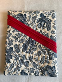Image 1 of Large quilted pouch with red zipper 