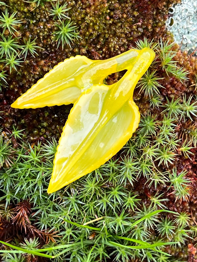 Image of Lemon Lime Double Leaf Pendant