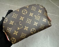 Image 3 of Small travel bags 