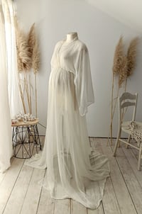 Image 5 of Maternity Photoshoot dress Eliana | size M | cream chiffon