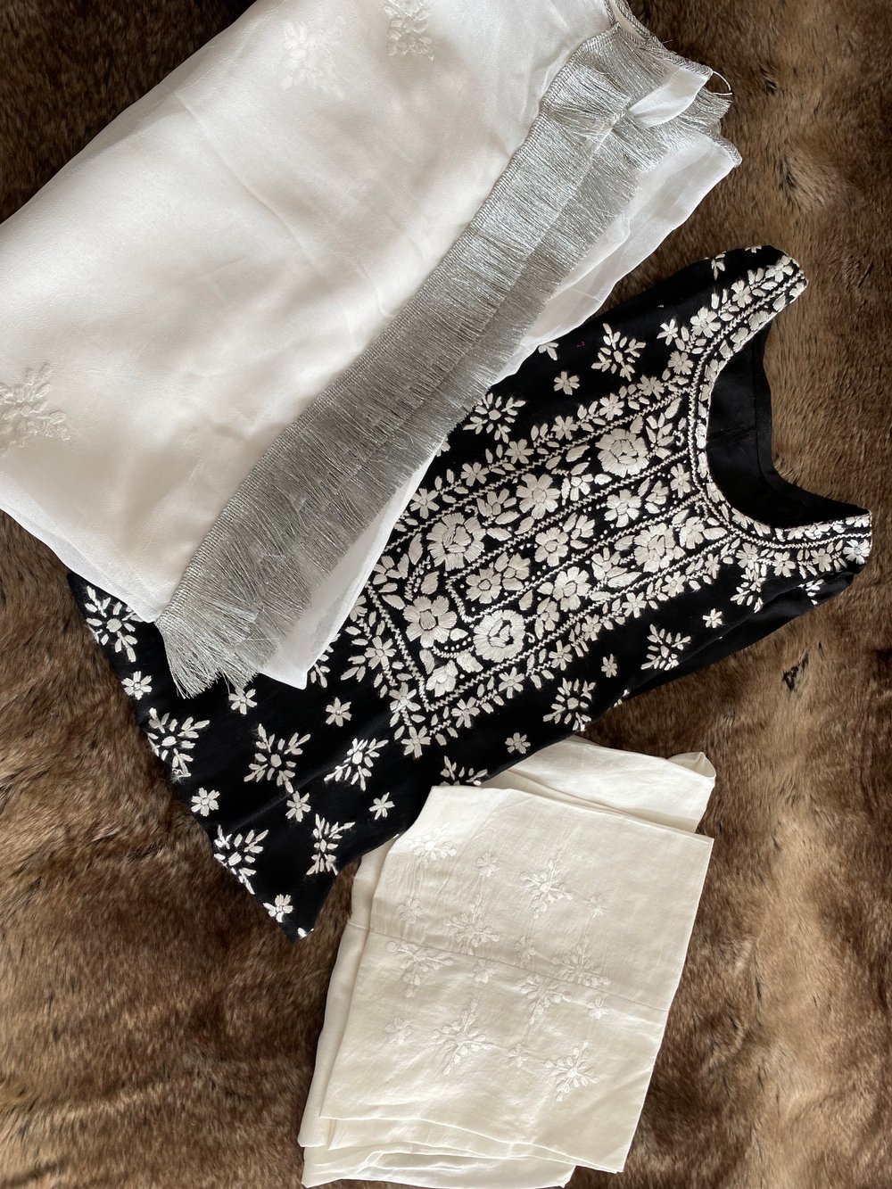 Fully hand embroidery suit 