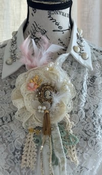 Image 3 of Heirloom Whisper Cameo