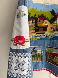 Image 22 of Red tiled roof (s-xl)