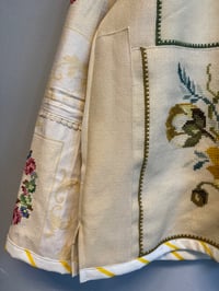 Image 10 of The yellow flower 🌼 jacket (l/xl)