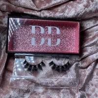 Image 4 of Lover Girl Lash.