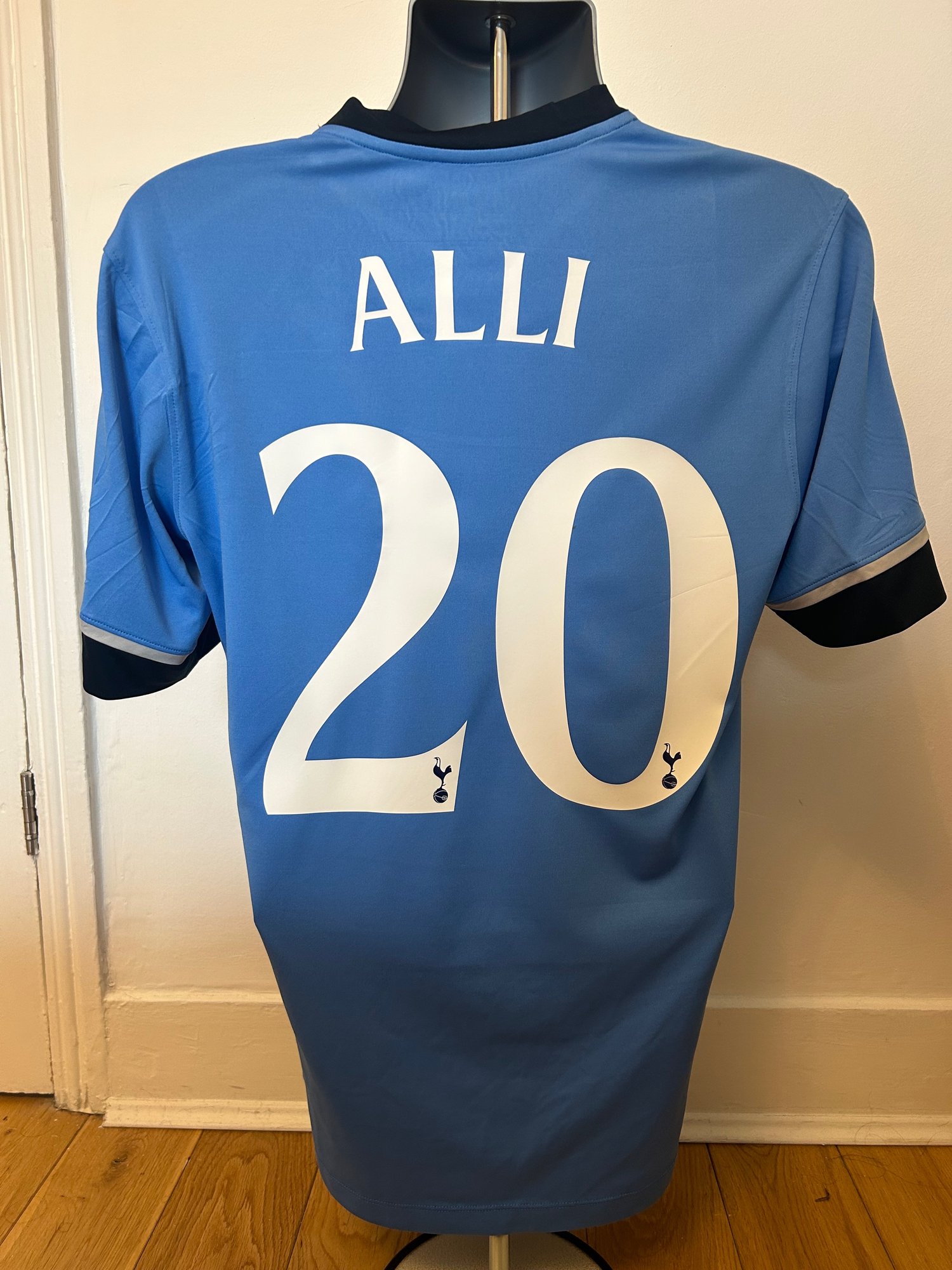 Image of Tottenham Hotspur “ALLI 20” 2015/16 Away Shirt + UEL patches, M