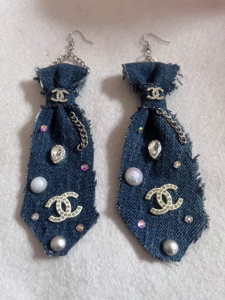 Image of Tie Earrings 
